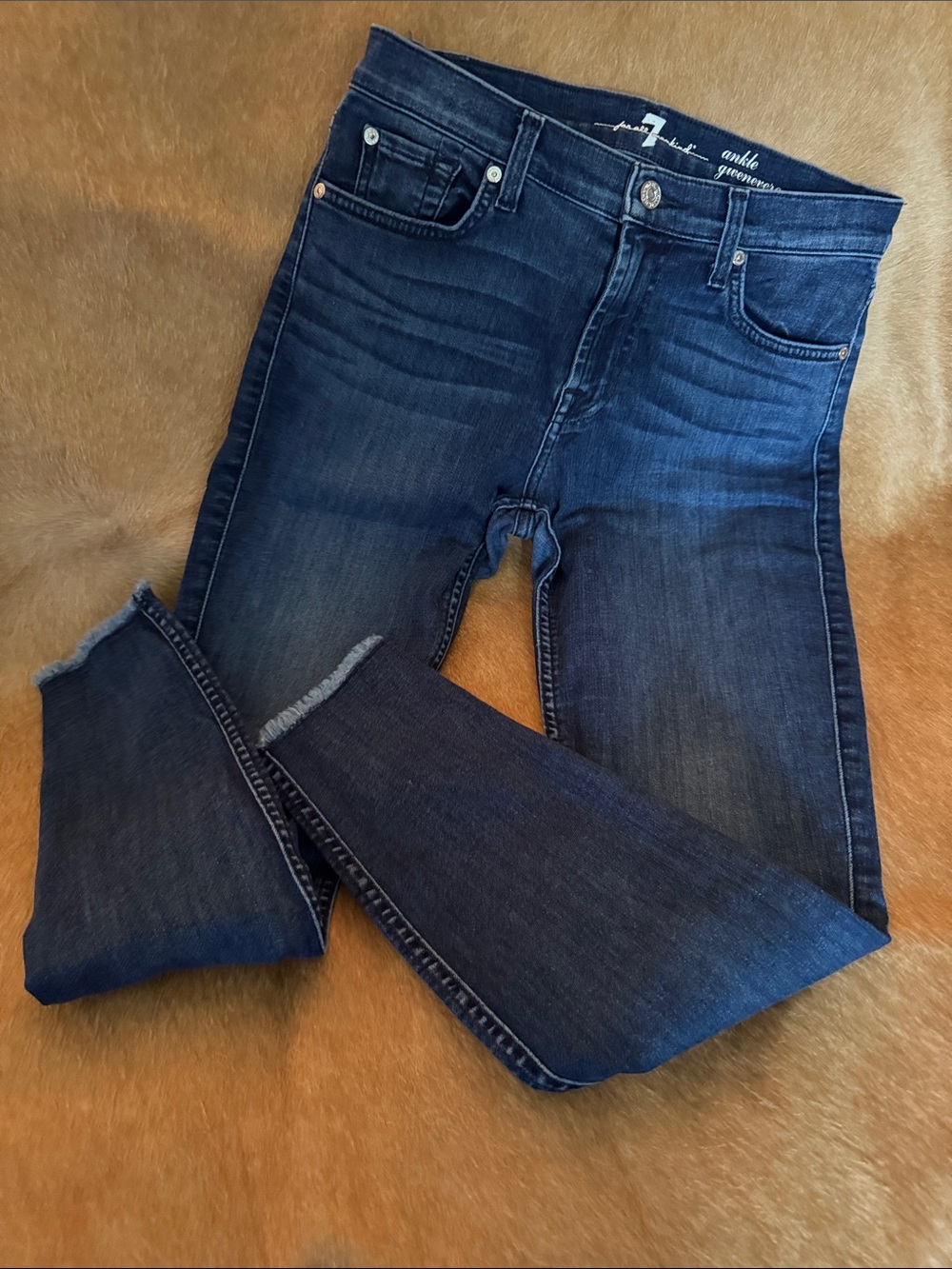 7 For All Mankind Dark Indigo Women's Cropped Ankle Jeans. Size waist 28